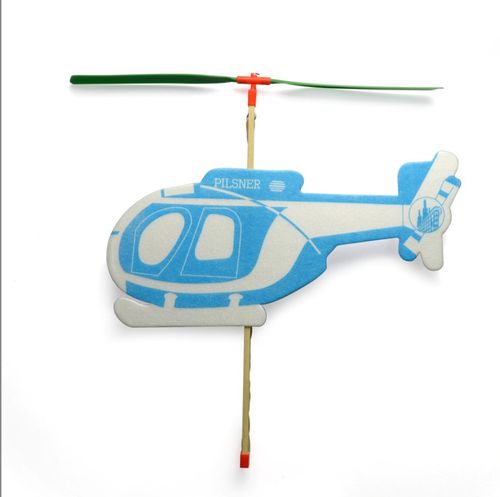 玩具直升飞机怎么玩（玩具直升飞机怎么飞）