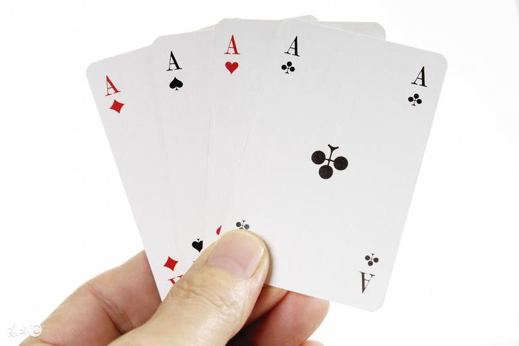 挖坑扑克牌怎么玩（挖坑纸牌游戏规则）